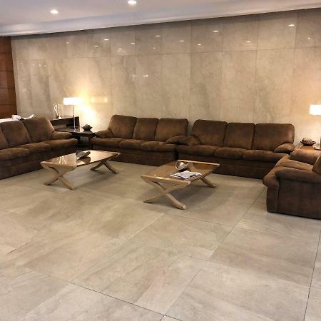 Crystal Palace Hotel Монтевидео Екстериор снимка