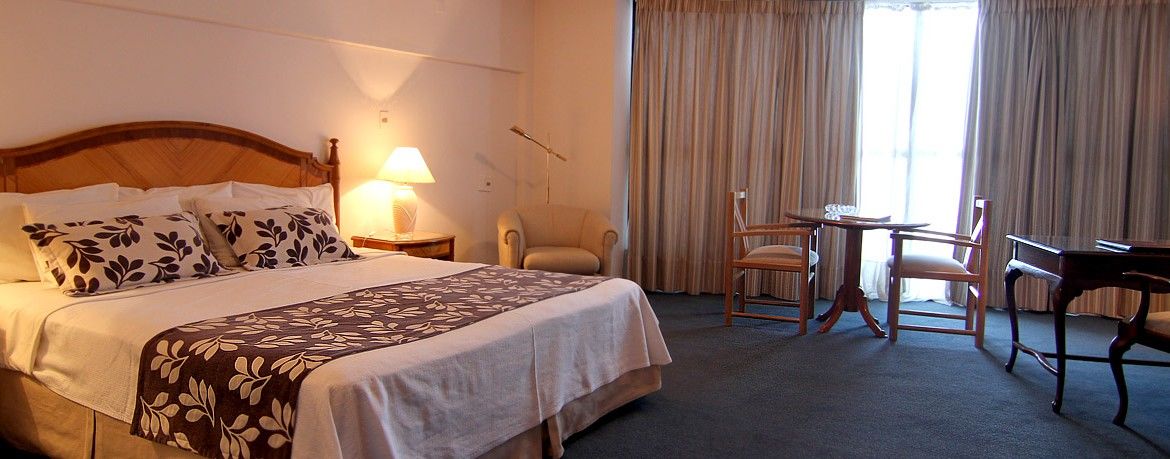 Crystal Palace Hotel Монтевидео Екстериор снимка