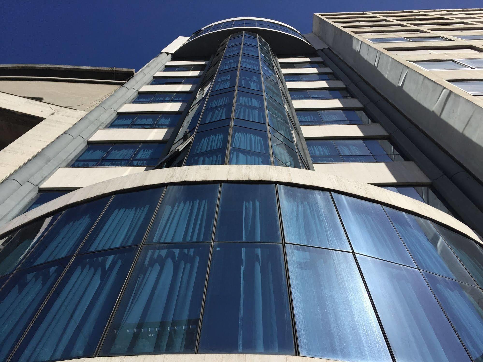 Crystal Palace Hotel Монтевидео Екстериор снимка