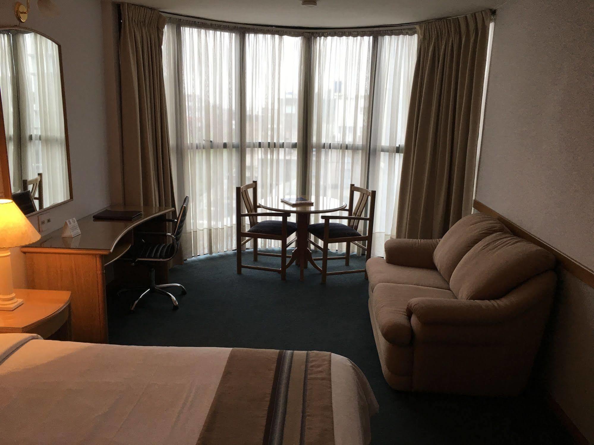 Crystal Palace Hotel Монтевидео Екстериор снимка