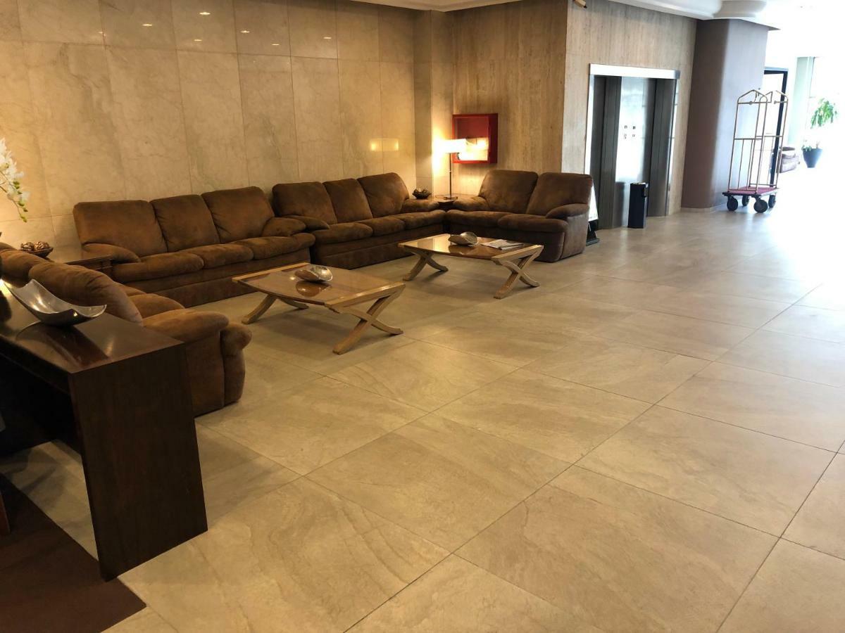 Crystal Palace Hotel Монтевидео Екстериор снимка